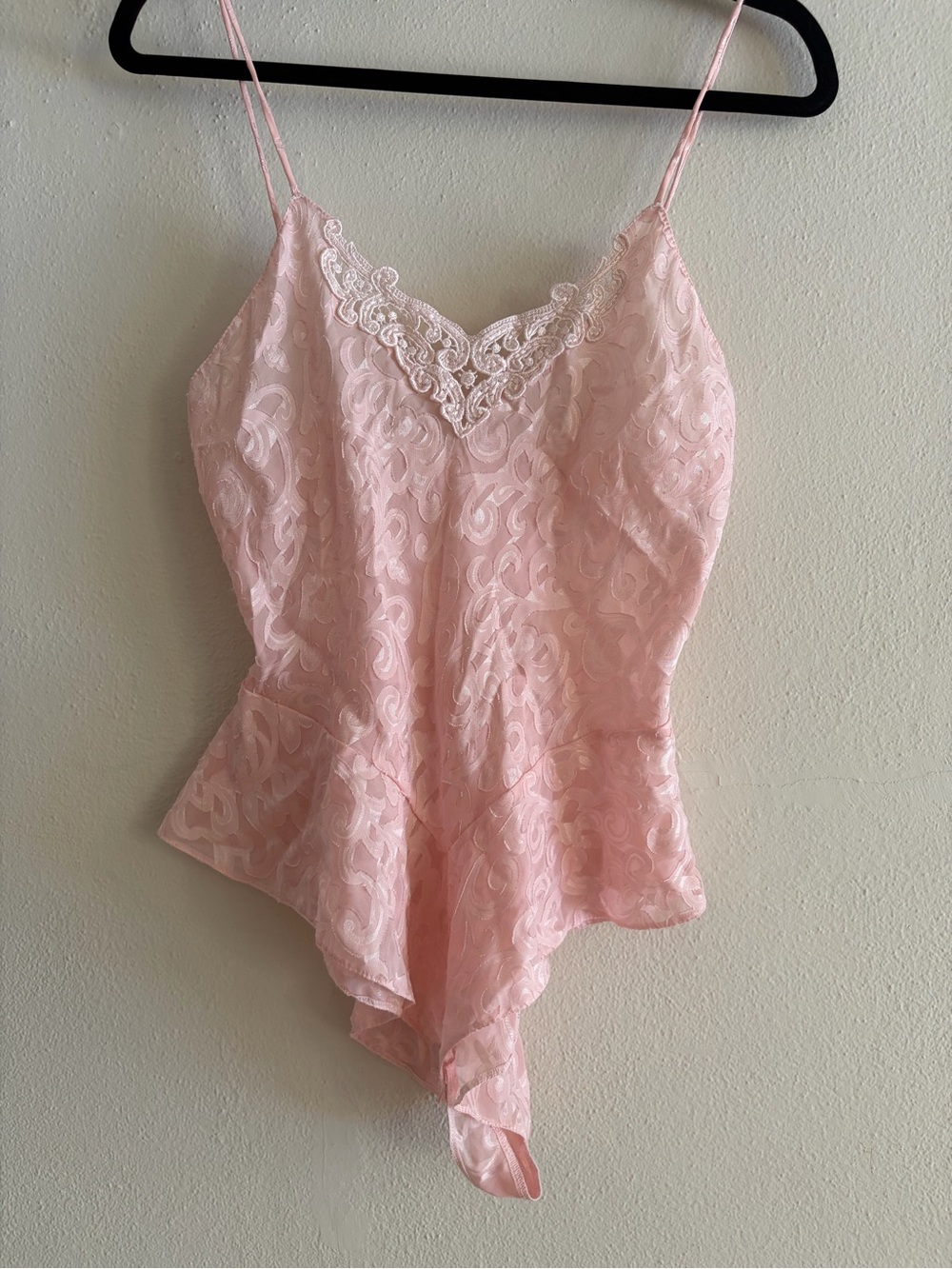 VINTAGE Delicate Pink Lace-Trim Satin Chemise